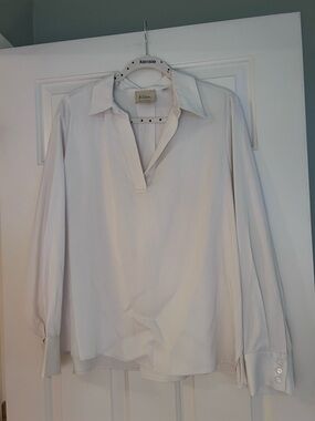 NWOT Ellie Tahari Cream Popover Top Sz XL